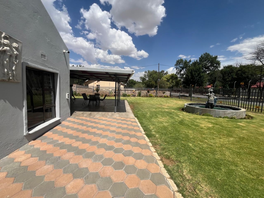 4 Bedroom Property for Sale in Doorn Free State